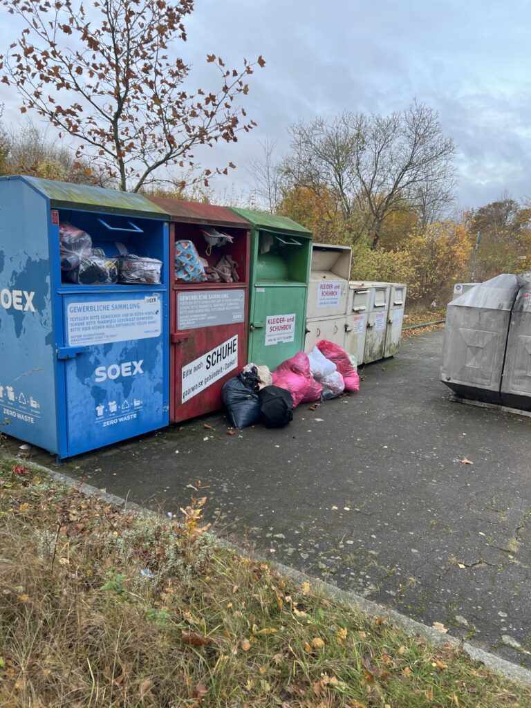 Projekt: Verbesserung der Altkleidersammlung im Kreis Ostholstein 3 Bild 23.11.25 um 20.38